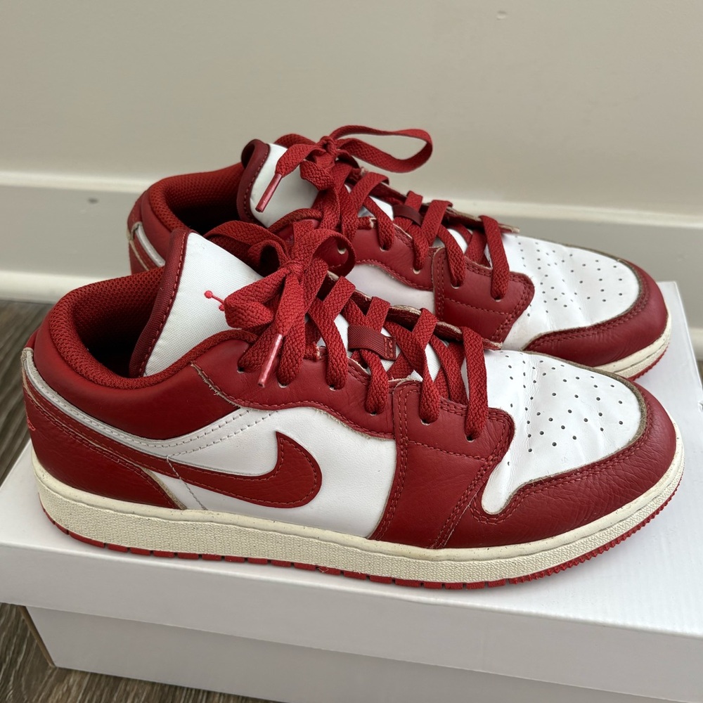 Jordan Kids Sneakers in Red and White